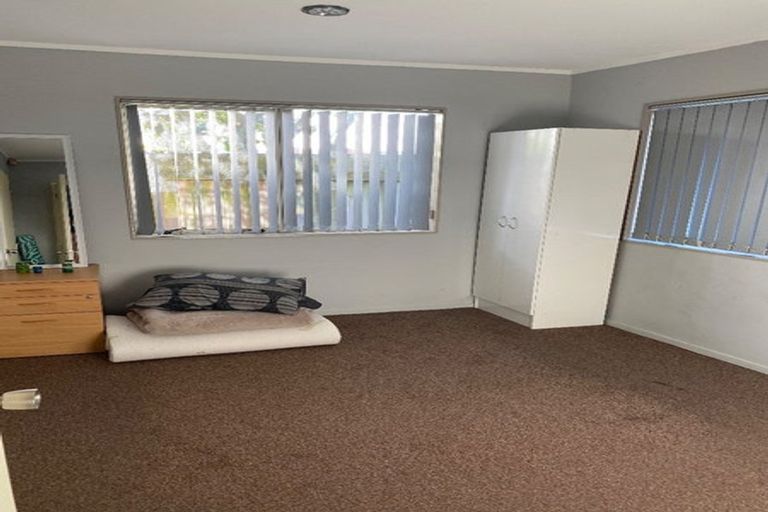 Photo of property in 323 Massey Road, Mangere East, Auckland, 2024