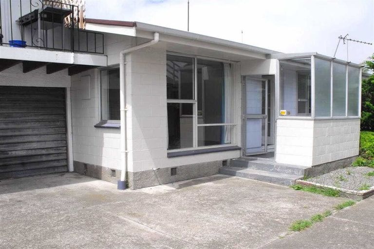 Photo of property in 2/364 Worcester Street, Linwood, Christchurch, 8011