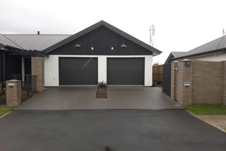 Photo of property in 25 Farnborough Way, Rolleston, 7615