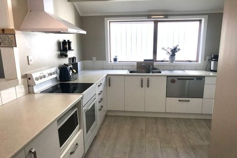 Photo of property in 150 Vale Street, Otumoetai, Tauranga, 3110