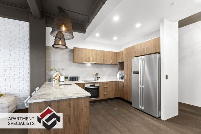 Photo of property in 22 Emily Place, Bellevue, Tauranga, 3110