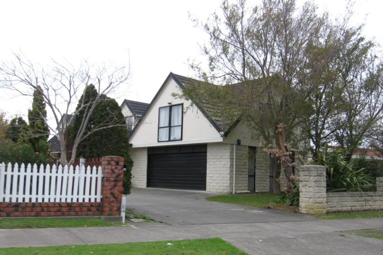Photo of property in 56 Rhodes Drive, Kelvin Grove, Palmerston North, 4414