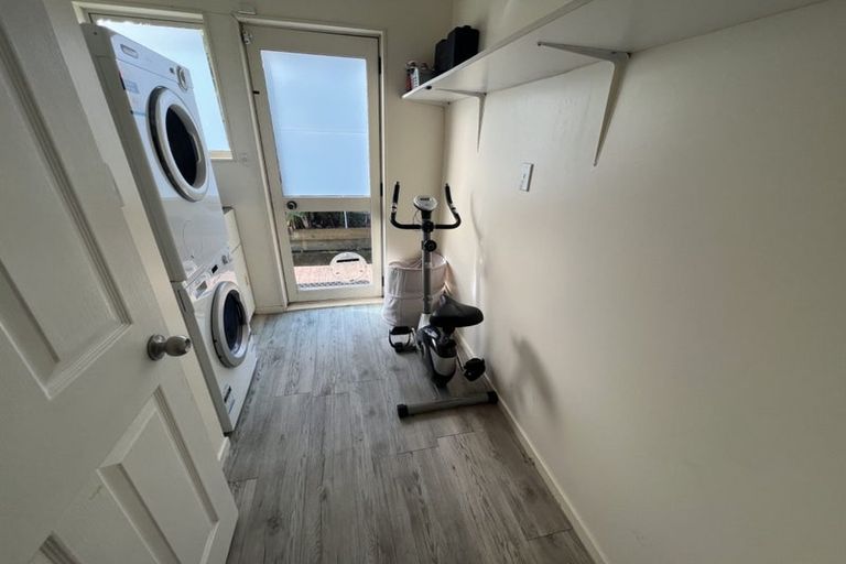 Photo of property in 12b Rosier Road, Glen Eden, Auckland, 0602