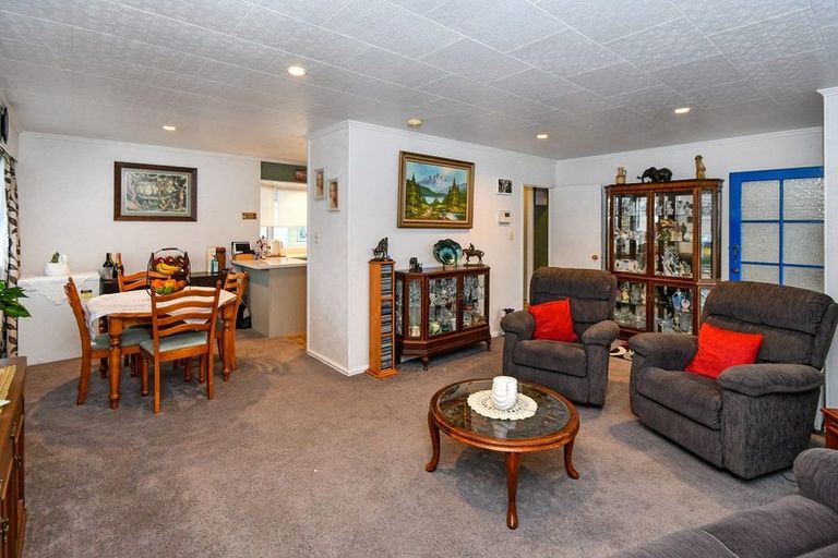 Photo of property in 8 Komako Place, Papatoetoe, Auckland, 2025