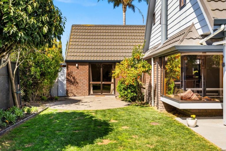 Photo of property in 1228 Howard Street, Parkvale, Hastings, 4122