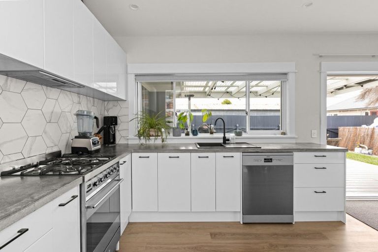 Photo of property in 5a Savage Crescent, Marewa, Napier, 4110