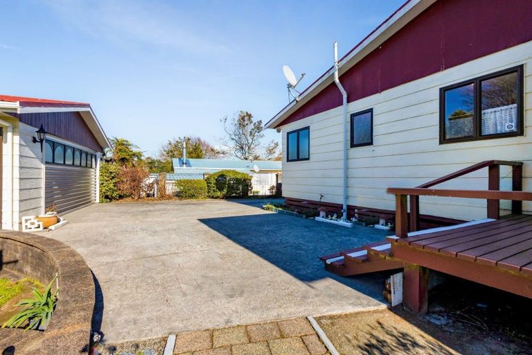 Photo of property in 1 Towai Street, Inglewood, 4330