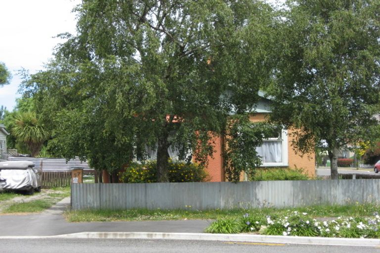 Photo of property in 37 Wildberry Street, Woolston, Christchurch, 8023