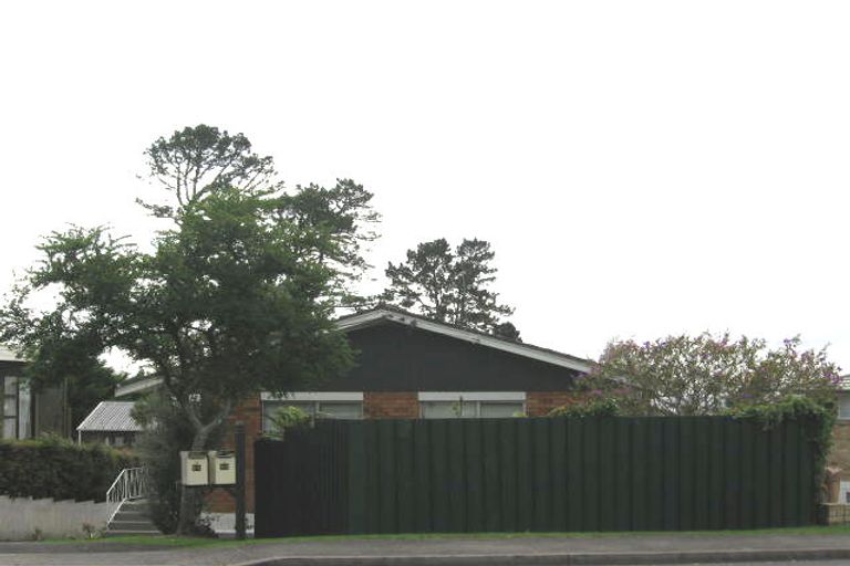 Photo of property in 2/95 Glengarry Road, Glen Eden, Auckland, 0602