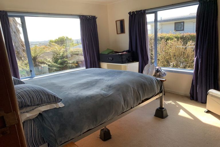 Photo of property in 521 East Coast Road, Murrays Bay, Auckland, 0630
