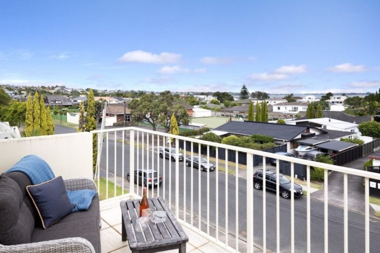 Photo of property in 22a Morrow Avenue, Bucklands Beach, Auckland, 2012