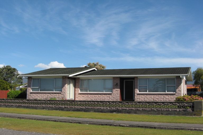 Photo of property in 30 Rintoul Street, Westport, 7825