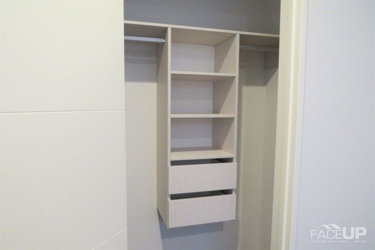 Photo of property in 12 Skua Road, Hobsonville, Auckland, 0616