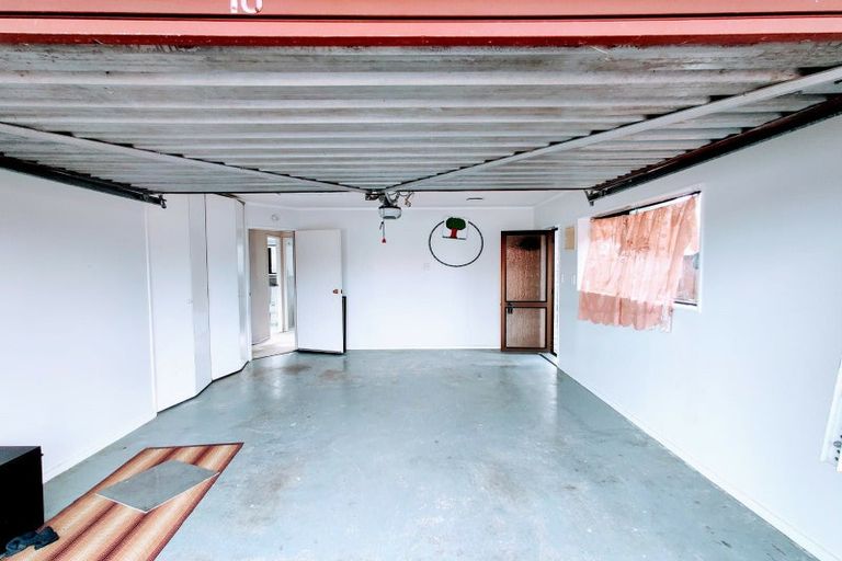Photo of property in 10/4074 Great North Road, Glen Eden, Auckland, 0602