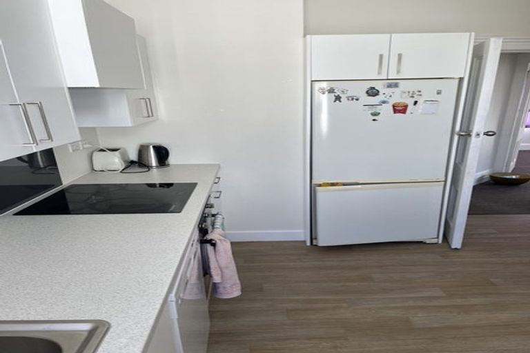 Photo of property in 31 Hobson Crescent, Thorndon, Wellington, 6011