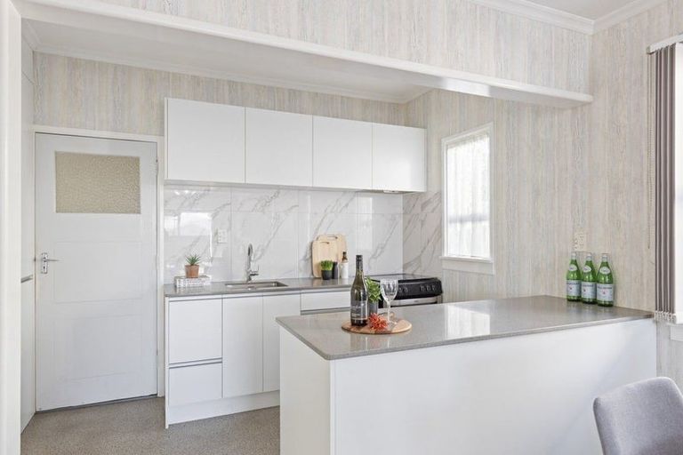 Photo of property in 20 Princes Street, Fitzroy, New Plymouth, 4312