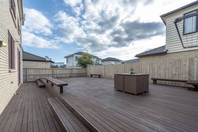 Photo of property in 13 Heidi Crescent, Flat Bush, Auckland, 2016