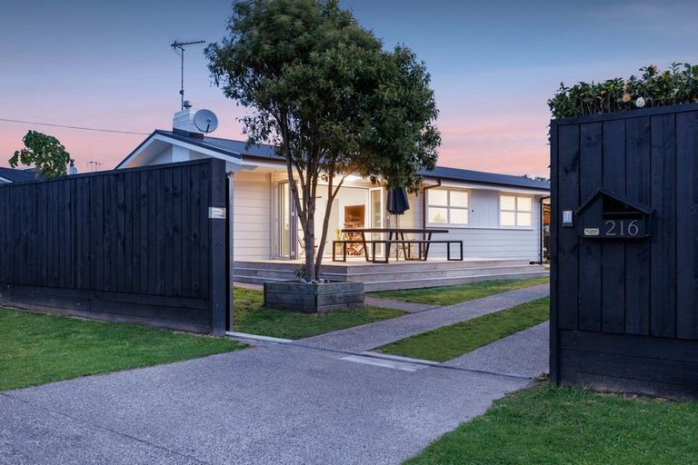 Photo of property in 216 Range Road, Papamoa Beach, Papamoa, 3118