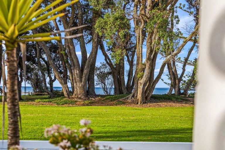 Photo of property in Oceanside Apartments, 6/453 Hibiscus Coast Highway, Orewa, 0931