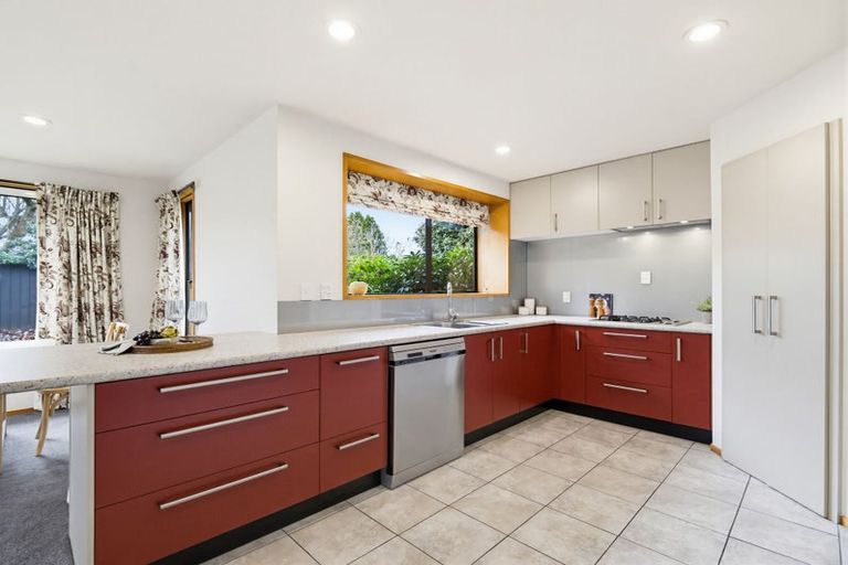 Photo of property in 37 Ben Nevis Drive, Broomfield, Christchurch, 8042