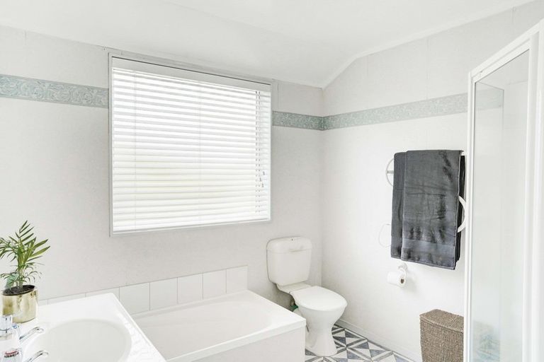 Photo of property in 23 Farnborough Drive, Nawton, Hamilton, 3200