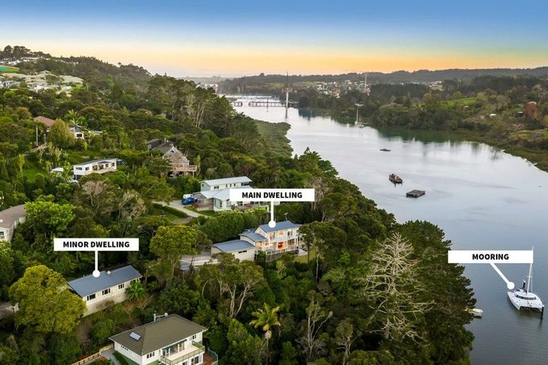 Photo of property in 24 Poplar Road, Stanmore Bay, Whangaparaoa, 0932