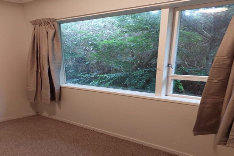 Photo of property in 63 Chartwell Drive, Crofton Downs, Wellington, 6035