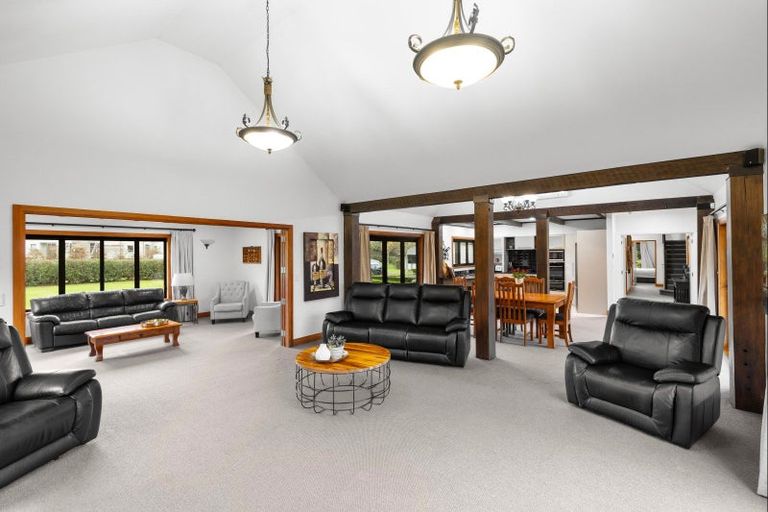 Photo of property in 443 Stoney Creek Road, Kelvin Grove, Palmerston North, 4470