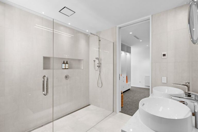 Photo of property in 57 Garden Road, Merivale, Christchurch, 8014