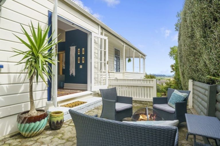Photo of property in 14 Kea Street, Waikanae, 5036