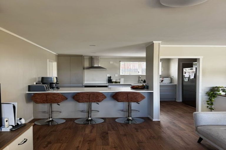 Photo of property in 2/18 James Road, Manurewa, Auckland, 2102