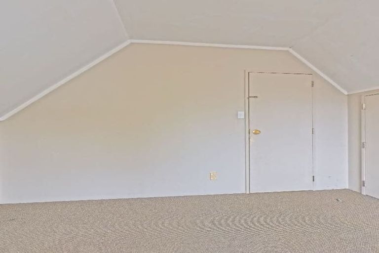 Photo of property in 278 Triangle Road, Massey, Auckland, 0614
