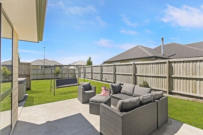 Photo of property in 32 Navy Loop, Rolleston, 7614