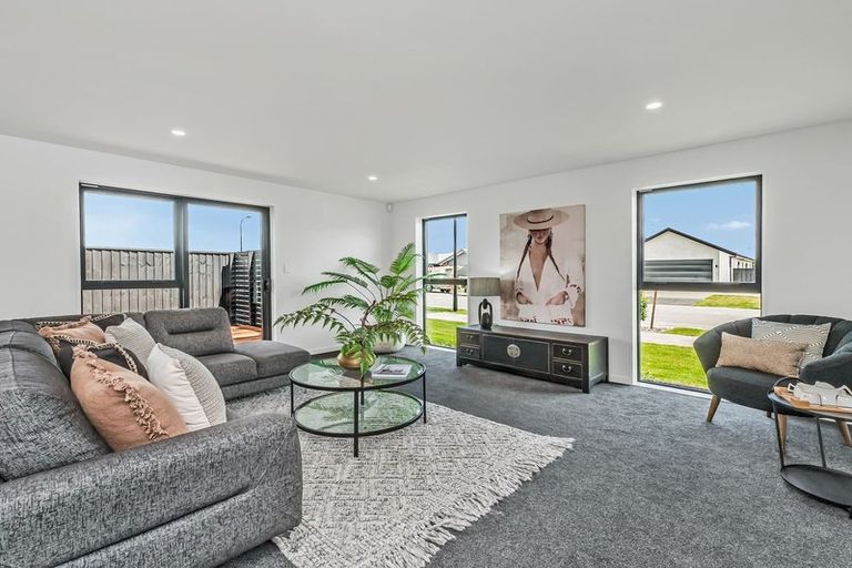 Photo of property in 5 Hawk Close, Rolleston, 7615