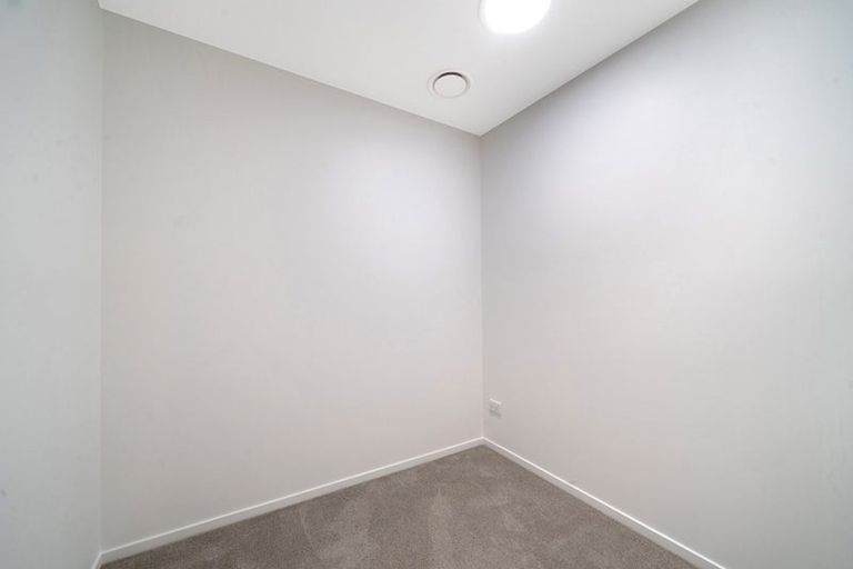 Photo of property in 148 Mcleod Road, Te Atatu South, Auckland, 0610