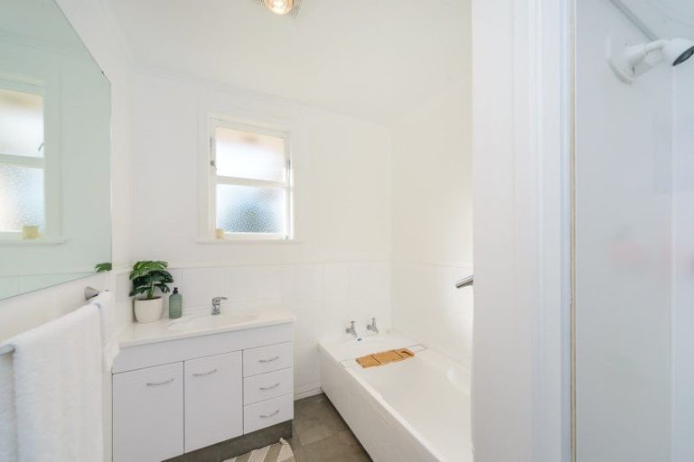 Photo of property in 3 Sefton Avenue, Highbury, Palmerston North, 4412