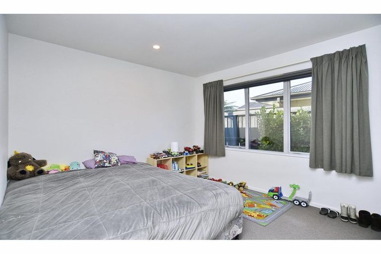 Photo of property in 10 Peak Crescent, Kaiapoi, 7630