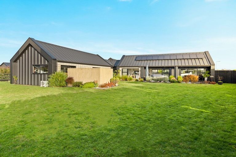 Photo of property in 16 Kaniera Terrace, Cambridge, 3434