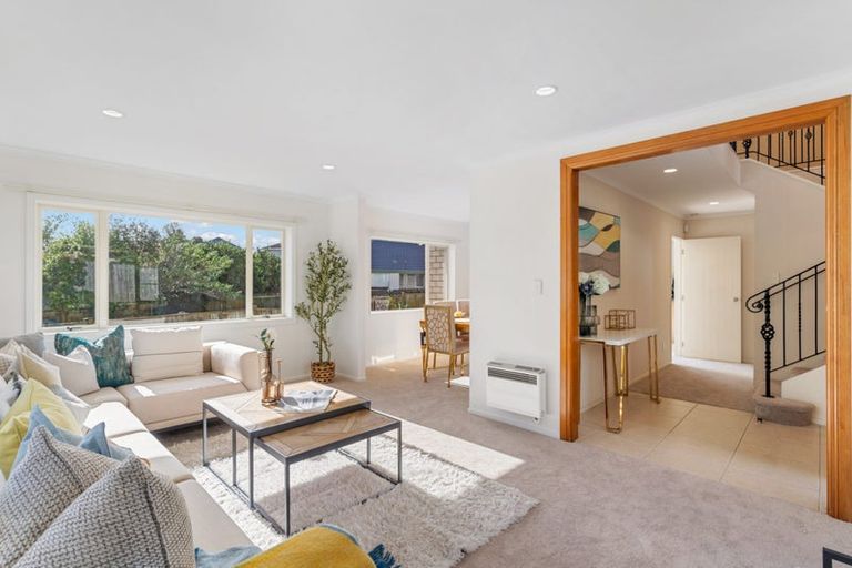 Photo of property in 81a Meadowland Drive, Somerville, Auckland, 2014