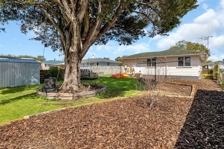 Photo of property in 17 Meadow Park Crescent, Tikipunga, Whangarei, 0112