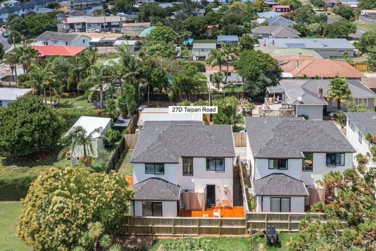 Photo of property in 27d Taipari Road, Te Atatu Peninsula, Auckland, 0610