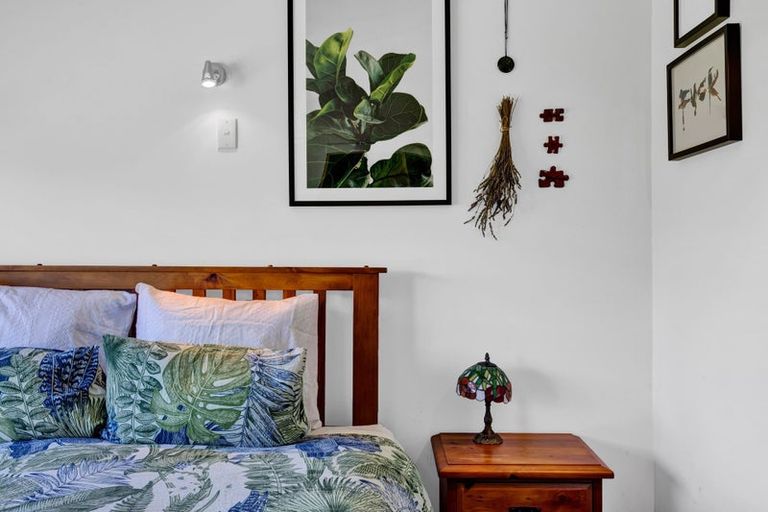 Photo of property in 10 Kamahi Avenue, Hawera, 4610