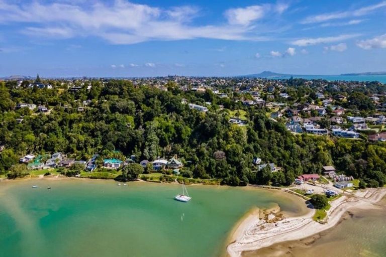 Photo of property in 193 Sandspit Road, Shelly Park, Auckland, 2014