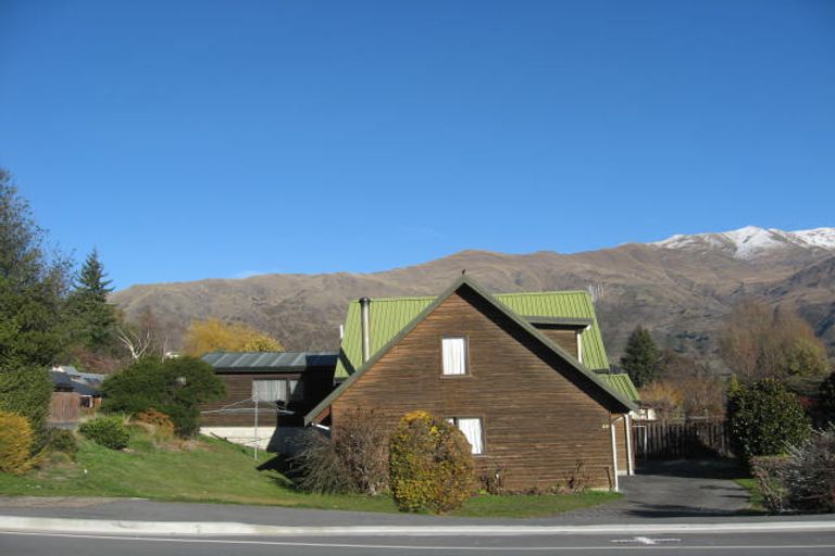 Photo of property in 83 Mcdougall Street, Wanaka, 9305