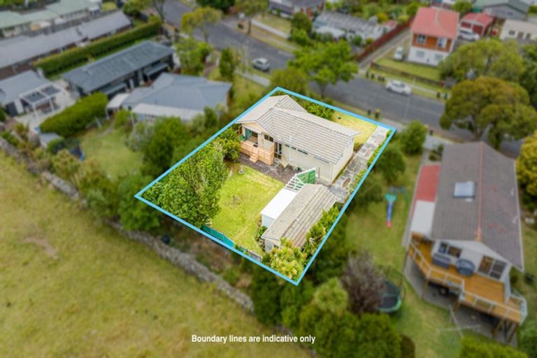 Photo of property in 123 Muir Avenue, Mangere Bridge, Auckland, 2022