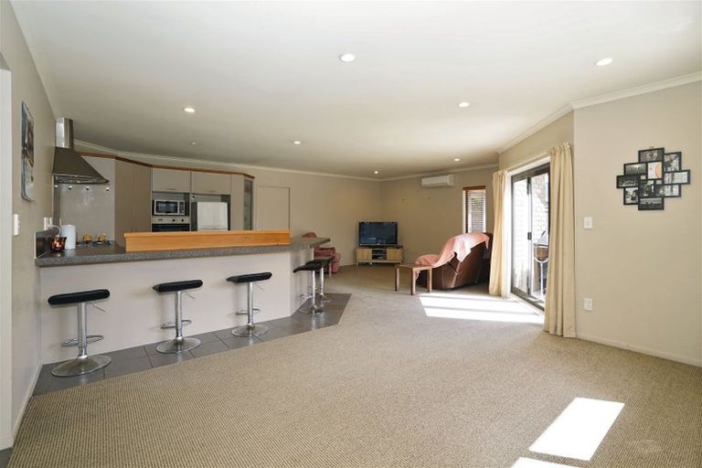 Photo of property in 33 Ravenscourt Place, Huntington, Hamilton, 3210