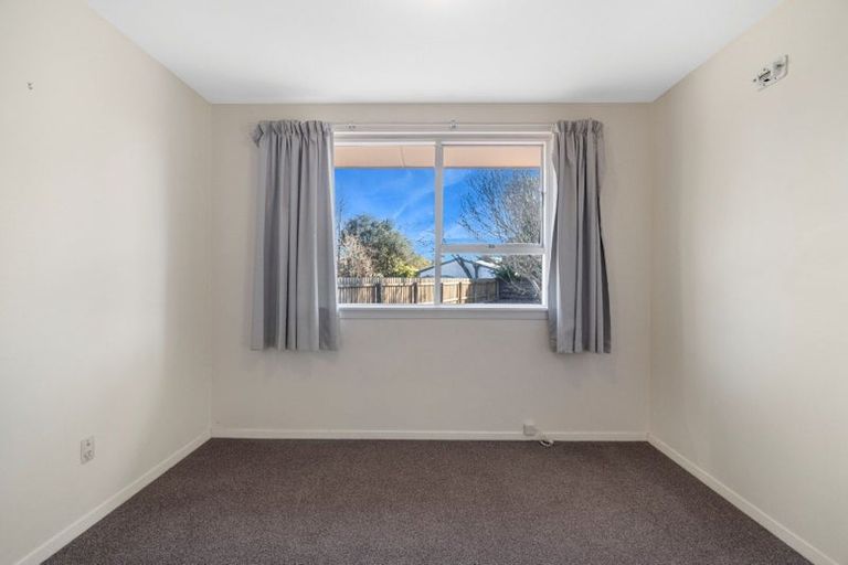 Photo of property in 42 Fovant Street, Russley, Christchurch, 8042