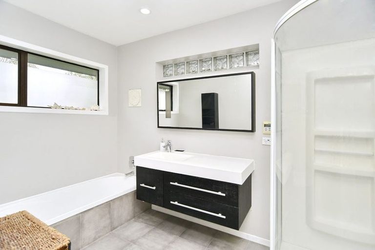 Photo of property in 33 Leverett Place, North New Brighton, Christchurch, 8083