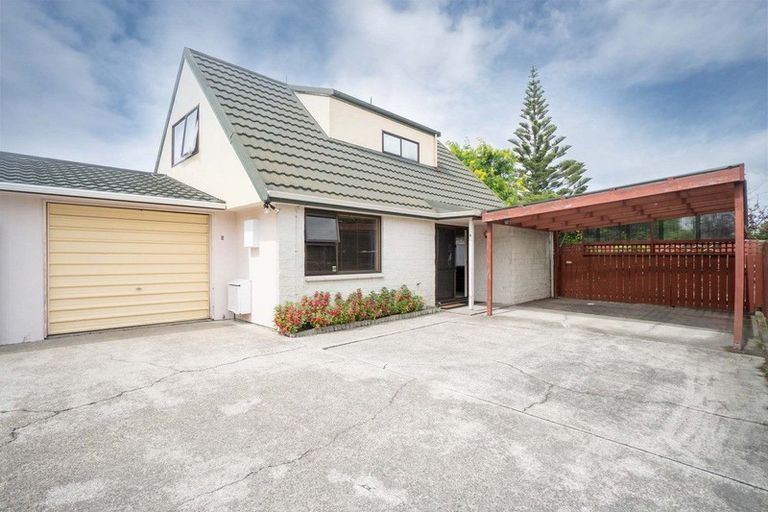 Photo of property in 4 Jarrett Court, Roslyn, Palmerston North, 4414
