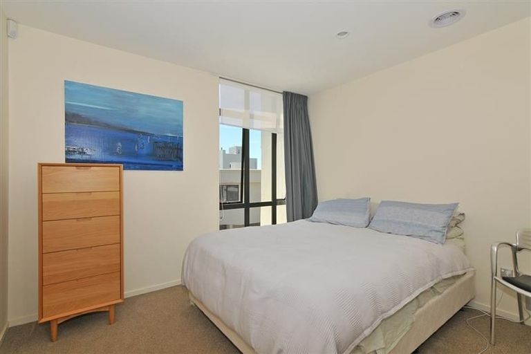 Photo of property in 10/22u Oriental Terrace, Oriental Bay, Wellington, 6011